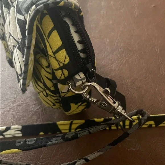 Vera Bradley Mini Crossbody/Hipster Purse - Picture 6 of 8